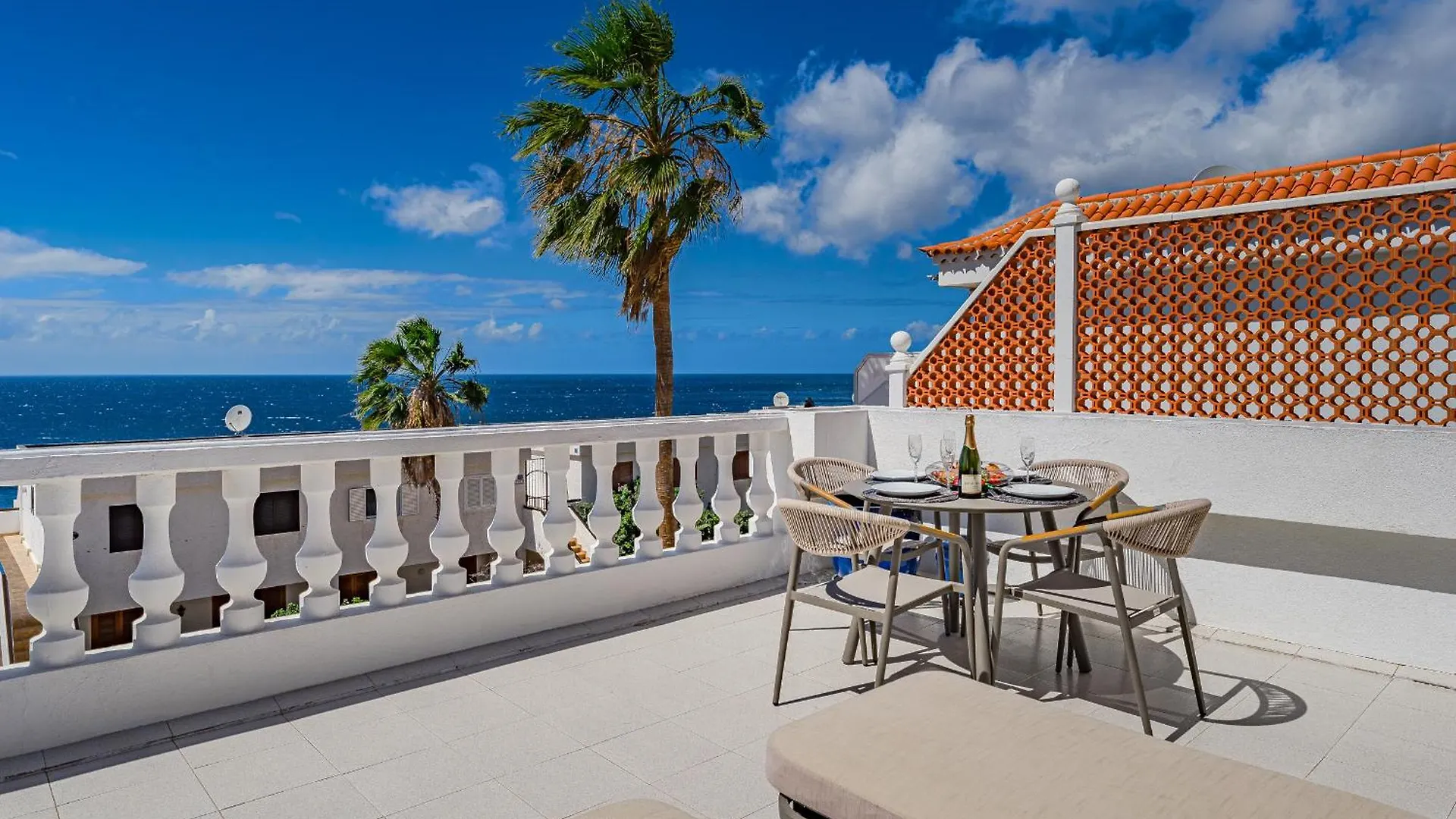 The Garden Apartment Acantilado de los Gigantes Spain